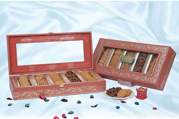 LUXE DELICACIES GIFT BOX